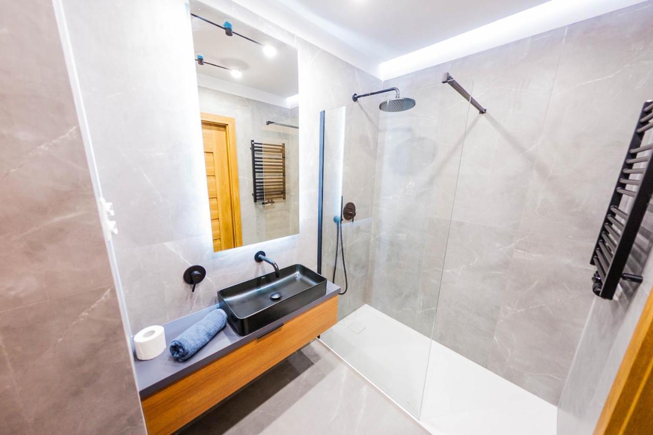 Euro Riverside Luxury Apartment 2 Danzica Esterno foto