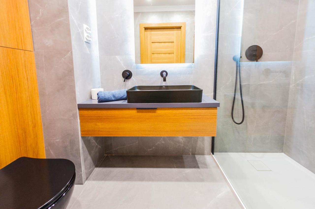 Euro Riverside Luxury Apartment 2 Danzica Esterno foto